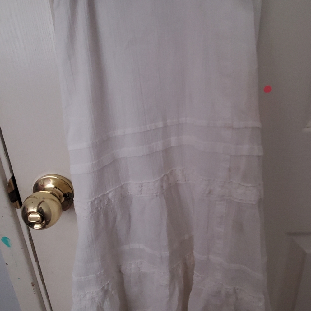 White maxi skirt cherokee size 4/5